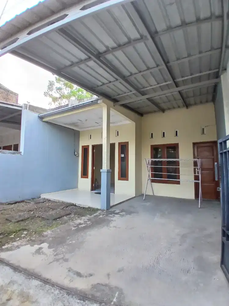 Rumah secondary siap huni