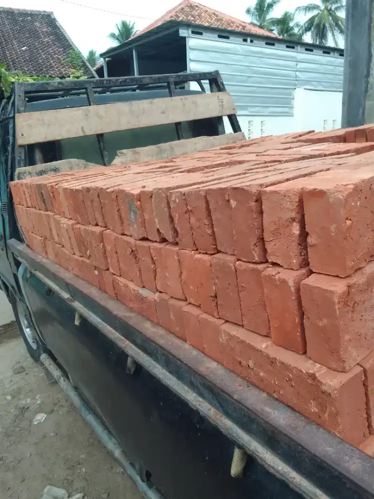 Batu bata merah yg ukuran 5 cm/jumbo
