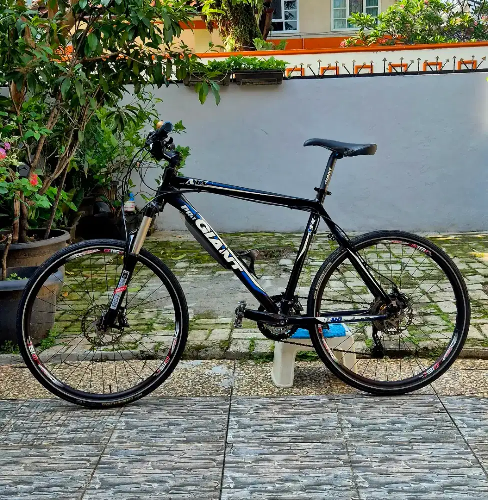 Sepeda MTB GIANT ATX Pro Upgrade