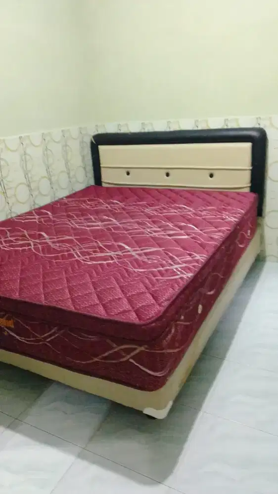 Dibeli terus springbed bekas anda