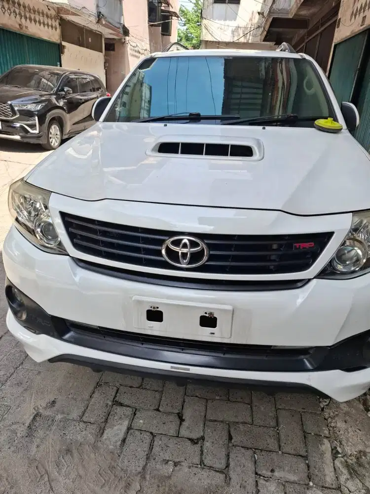 DIJUAL TOYOTA FORTUNER BEKAS - Kondisi Istimewa, Siap Pakai!