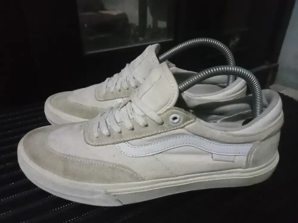 Sepatu Skate Vans Gilbert Crokett 2 Pro  Marshmallow True White