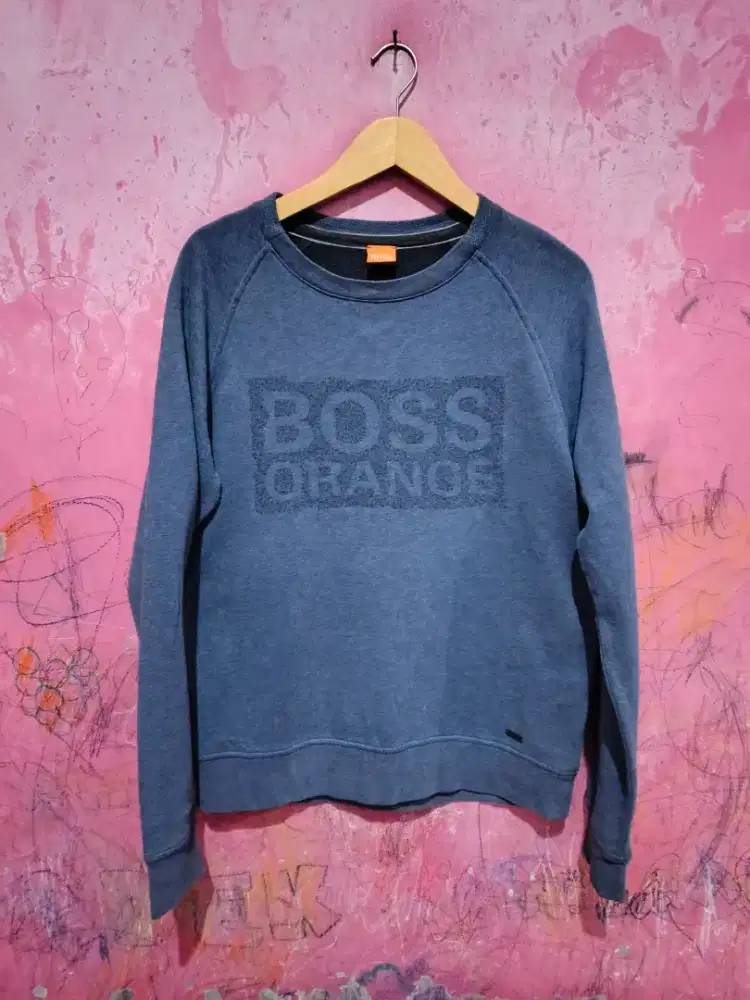 Bismillah, dijual crewneck Hugo Boss orange original