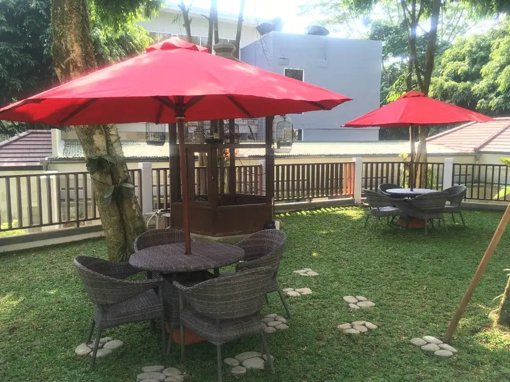 2026BP SET MEJA PAYUNG TAMAN CAFE KOLAM RENANG ROTAN SINTETIS BOGOR