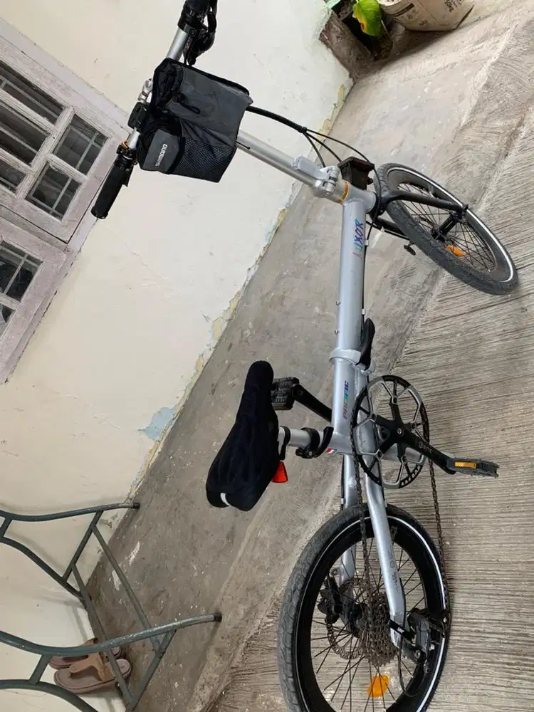 Sepeda lipat Pacific Luxor