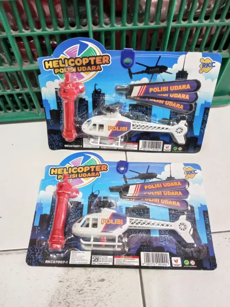 Mainan anak helikopter tarik