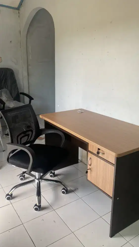 READY SATU SET MEJA DAN KURSI TERMURAH TERLARIS SALE