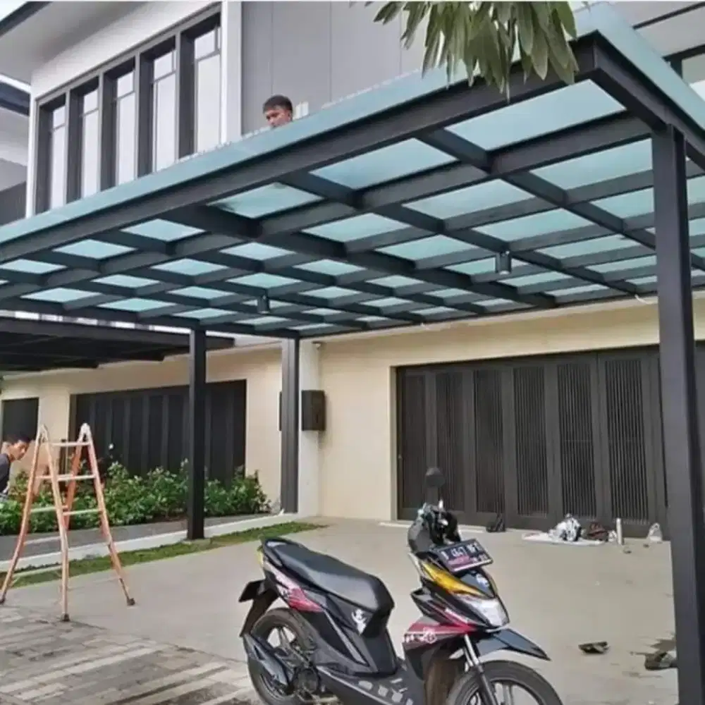 Kanopi kaca dan solar flat