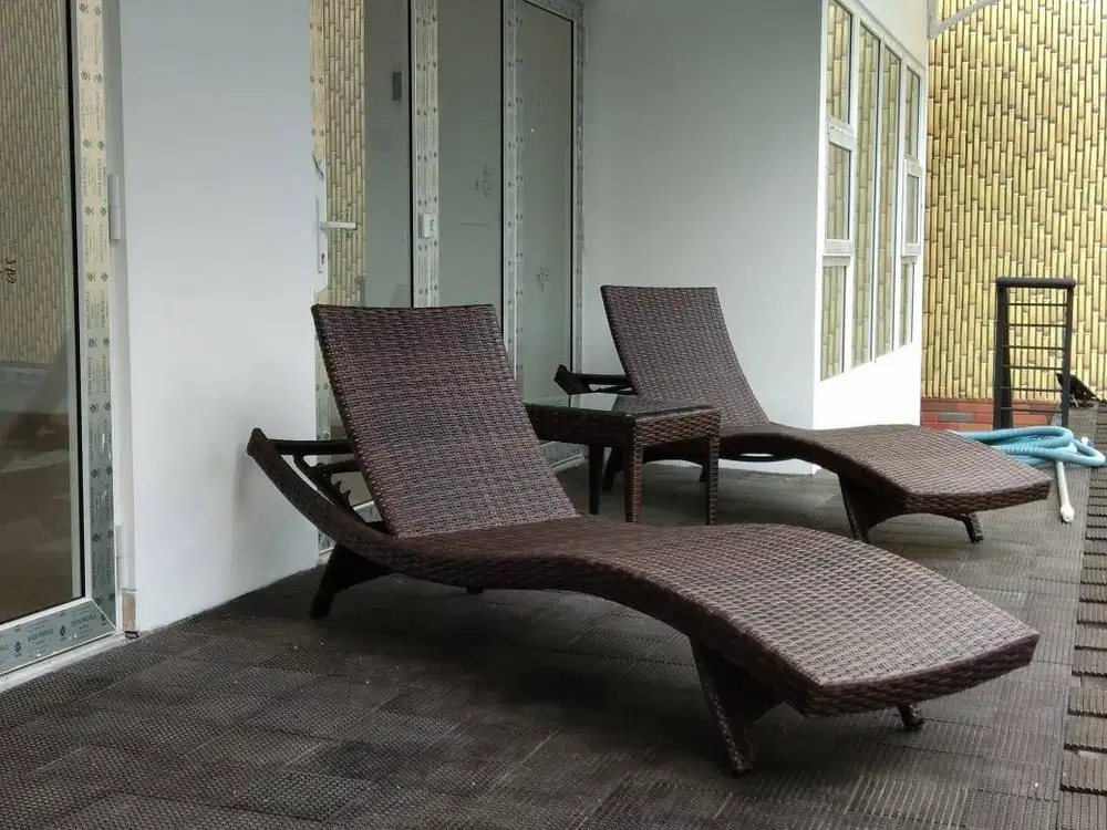 2026DC RS01 KURSI KOLAM RENANG ROTAN SINTETIS DEPOK