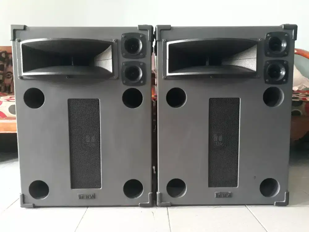 Speaker 3-Way  TOA 15 model 38-SD japan