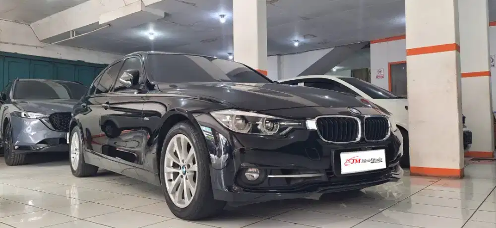BMW 320I AT 2016