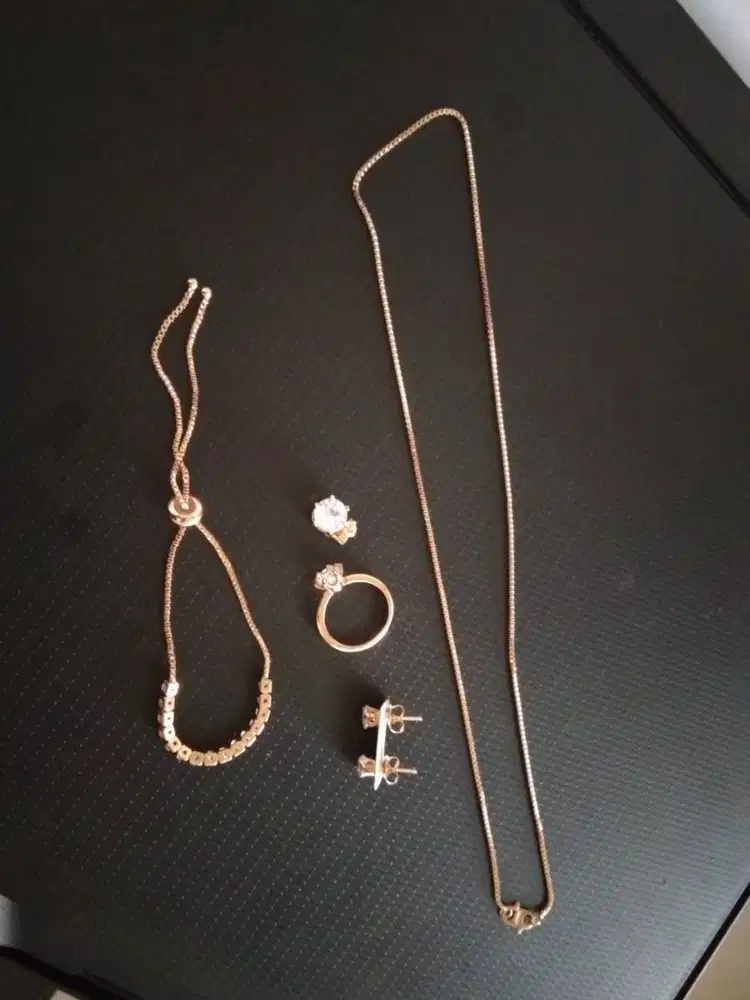 DIJUAL Set Perhiasan Dewasa