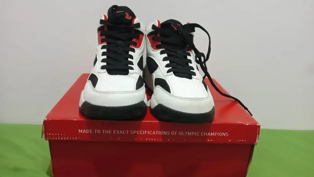 Sepatu Asics original sport station