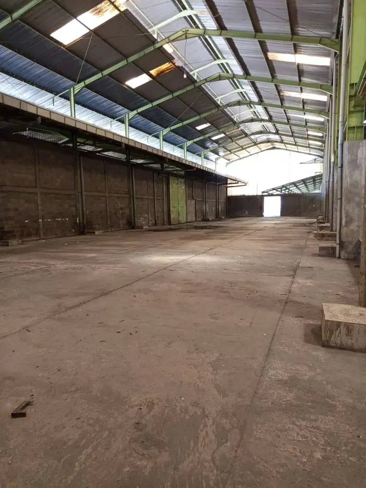 DISEWA GUDANG MARGOMULYO 1000m2 DEKAT TOL KONTAINER 40FT MASUK