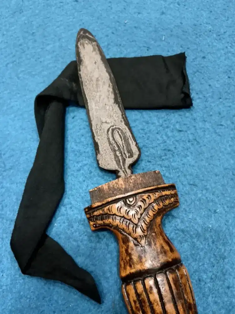 Pusaka sepuh Tmbk Bugel Batulapak pamor tembus