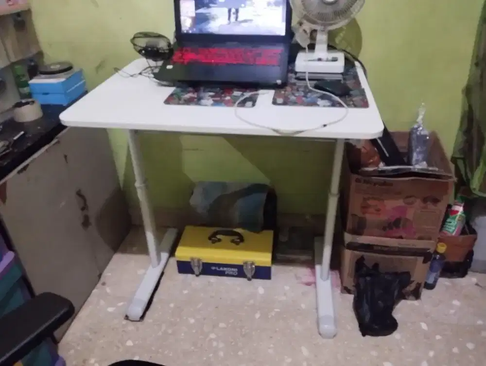 Meja hidrolik baru sehari 22 sept 2025