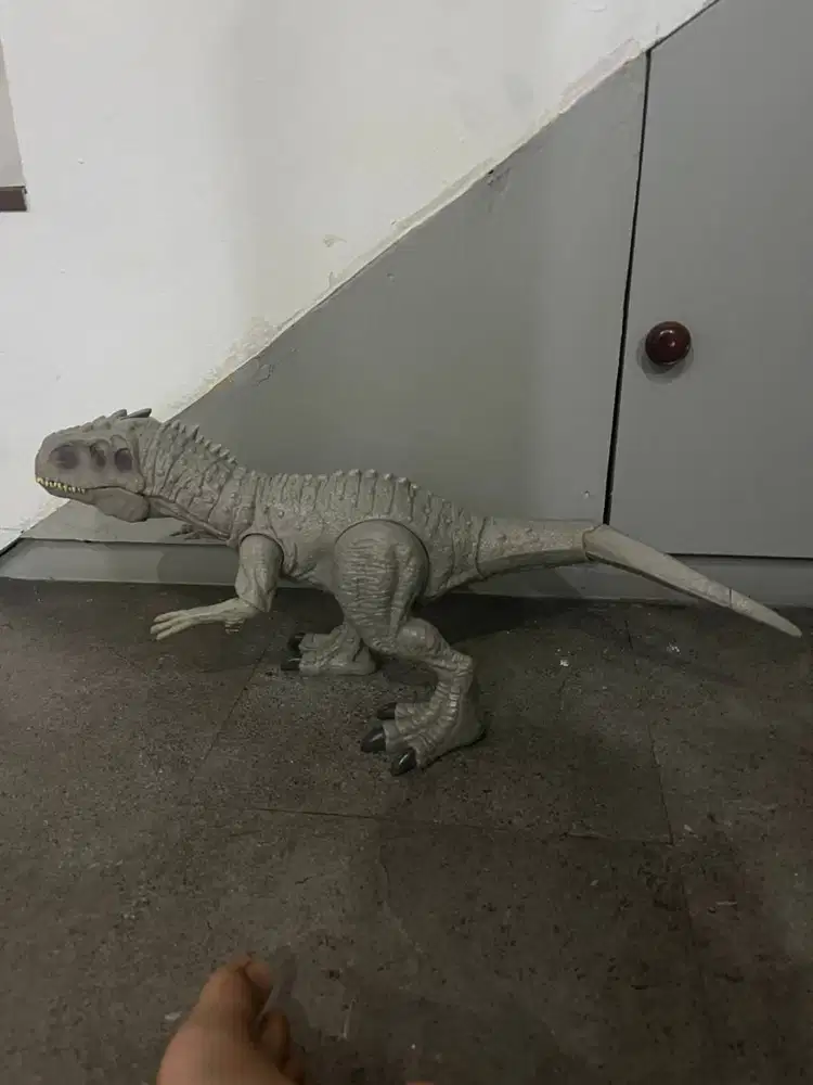 Dijual Mainan Dinosaurus Koleksi Pribadi