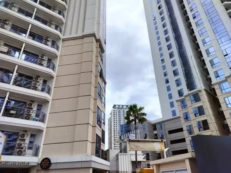 apartment di pusat kota view lap golf dan taman