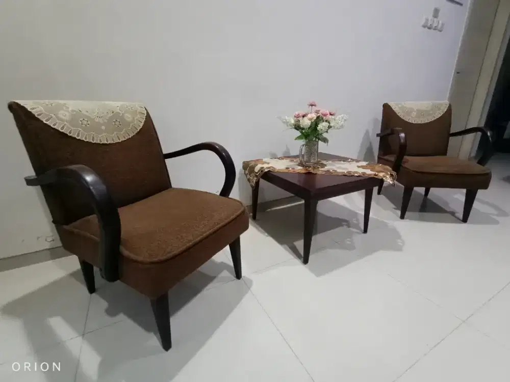 Jual Perabot Kuno Kursi Lemari Jam Junghan Kota Malang