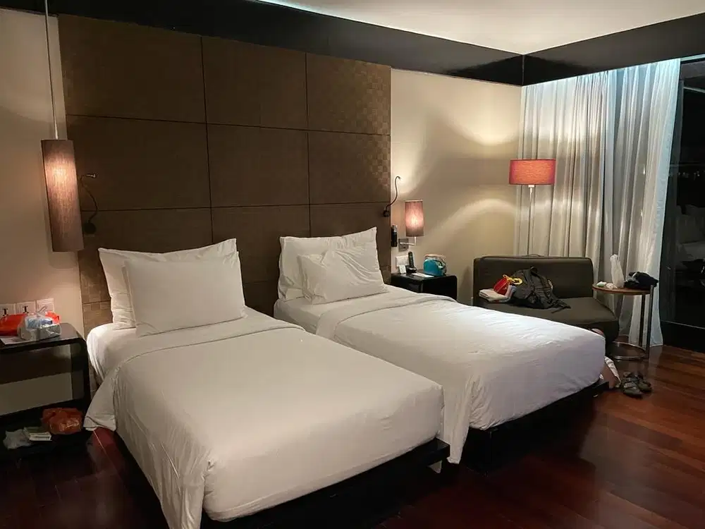 Cocok buat passive income Apartment Pullman depan pantai Kuta Bali