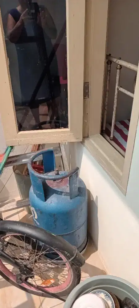 JUAL TABUNG GAS 12KG.300K ADA DORONGANNYA 50K