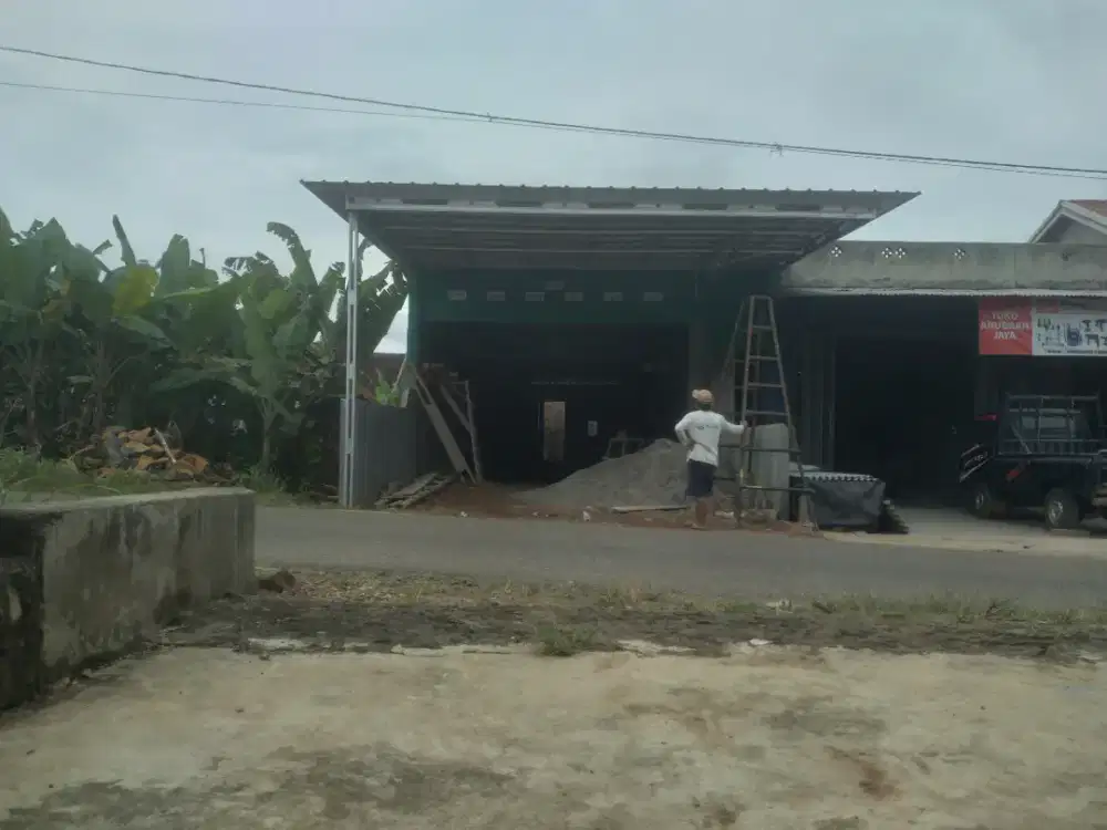 Baja ringan dan plavon pvc