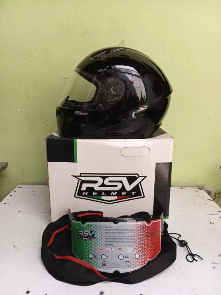 RSV FFZero Black Glosy, L 2nd New