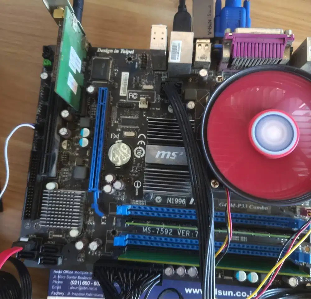 MOBO MSI PROC XEON Mem 6gb SSD 128gb