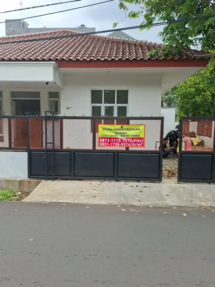 Dijual Rumah di Cipinang Elok lokasi strategis