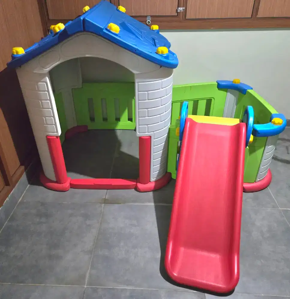 Paso Big happy playhouse with slide perosotan anak