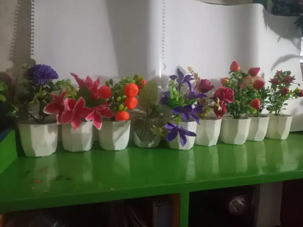 Bunga pot pajangan mini