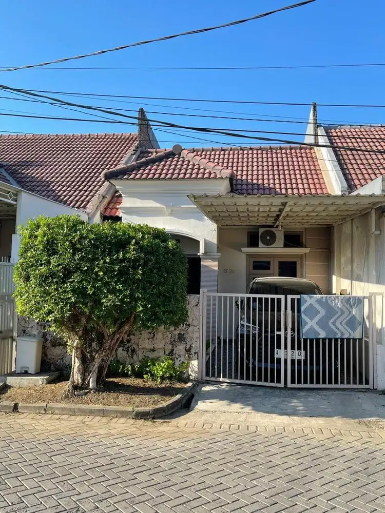 *DIJUAL RUMAH KEKELUARGAAN*