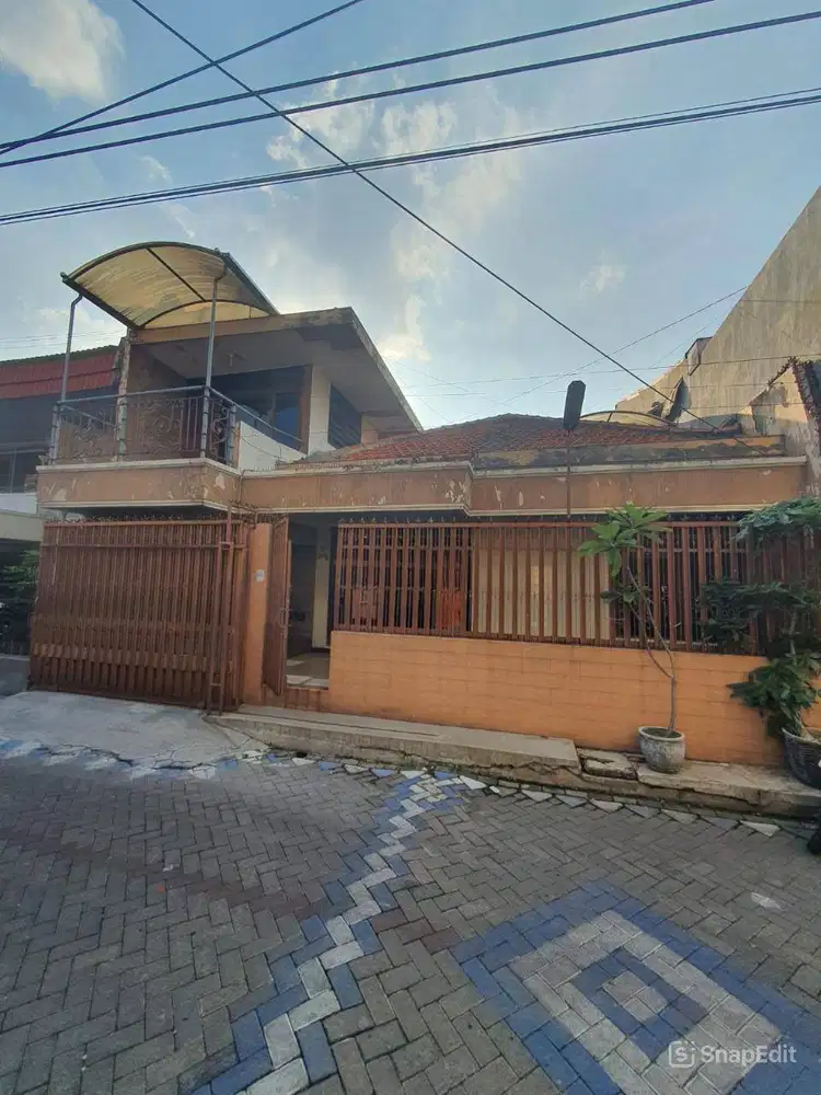Dijual Rumah Hitung Tanah Karang Asem 1,5 Lantai Row Jalan Lebar