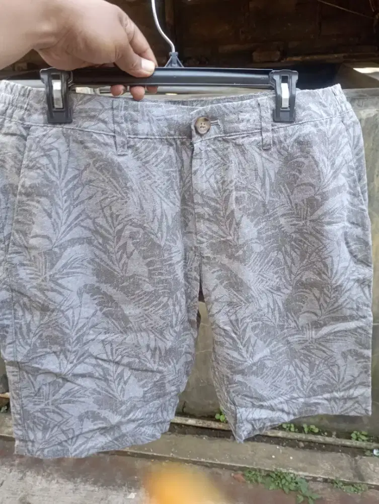 tom tailor size 34,Lp: 45cm,kondisi baru,jual 100k