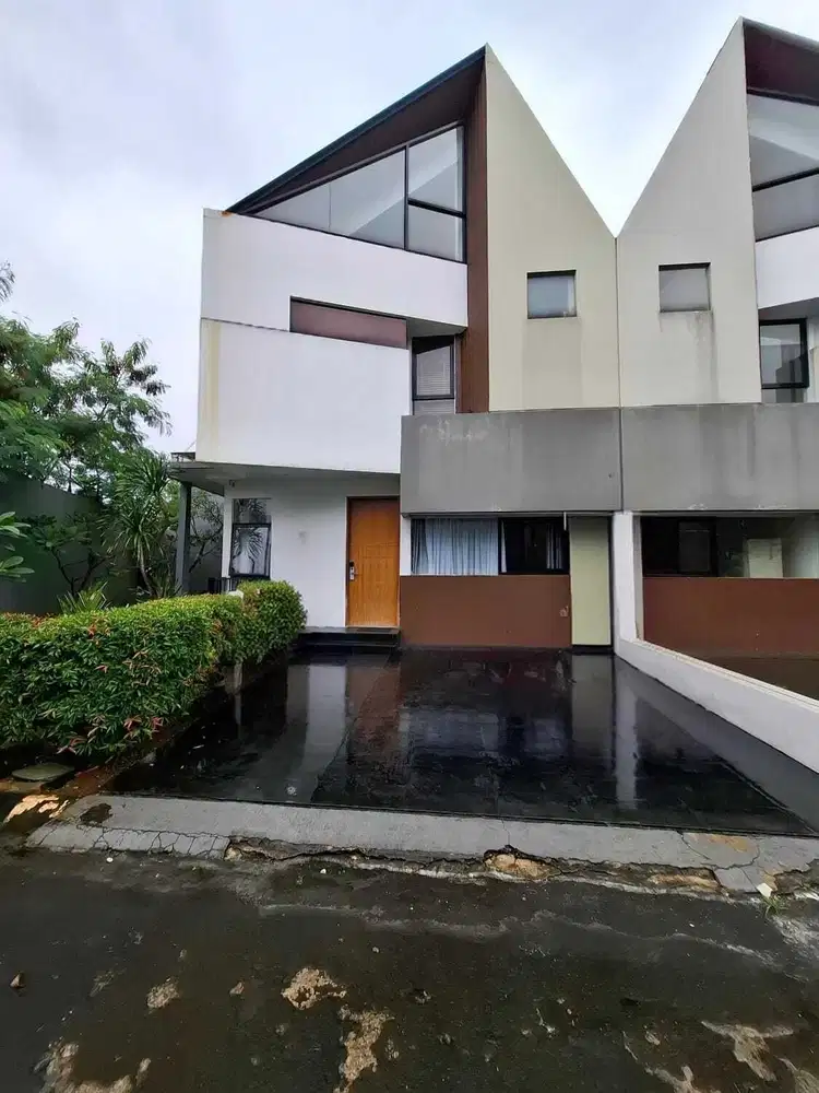 Rumah Dijual Hook Furnish Di Grand Trevista Rempoa