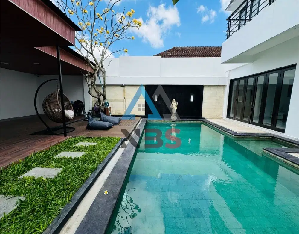 FOR SALE VILLA GANGUNAN LUAS DI KEROBOKAN BADUNG DEKAT SEMINYAK