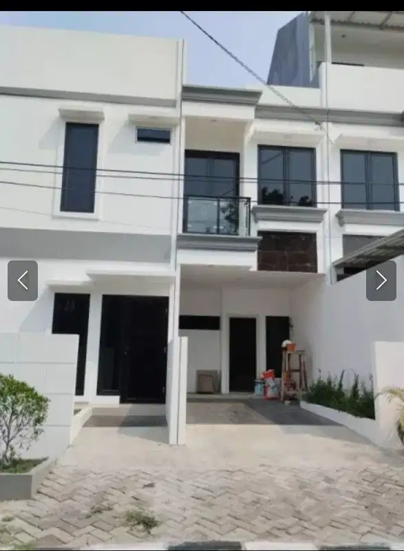 Rumah 3 lantai star vision SHM dekat kuliner taman solo jakarta pusat