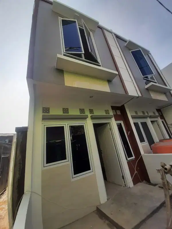 Rumah baru 2 lantai dekat stasiun rajawali industri  jakarta pusat