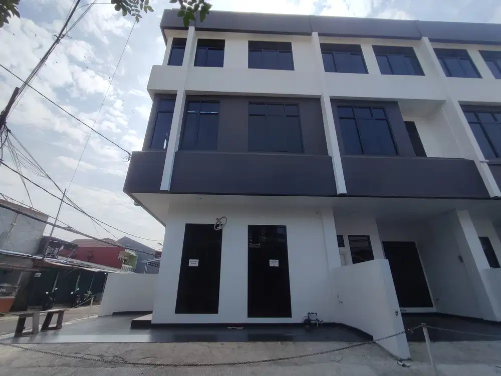 Rumah ready bisa kpr lokasi strategis dikemayoran jakarta pusat