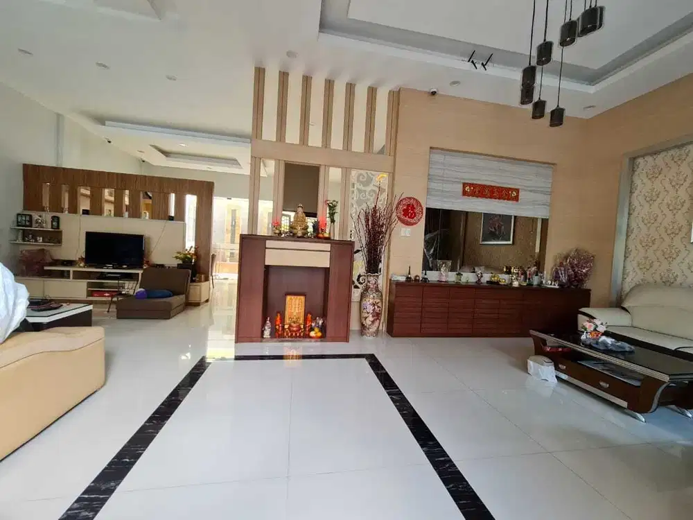 Villa di Komplek Graha Metropolitan ( Cluster Sophie Suite )