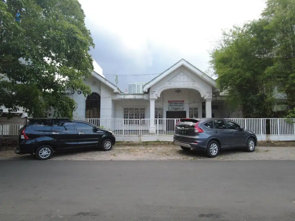 Villa di Jalan Timor ( Dekat Perintis )