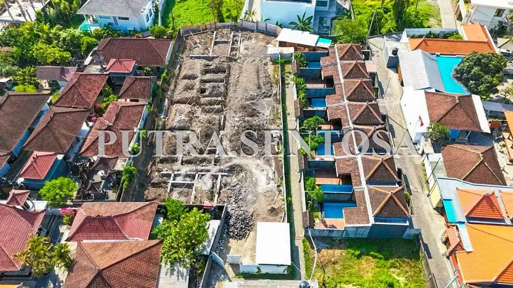 TANAH PERERENAN JALAN UTAMA ARAH PANTAI