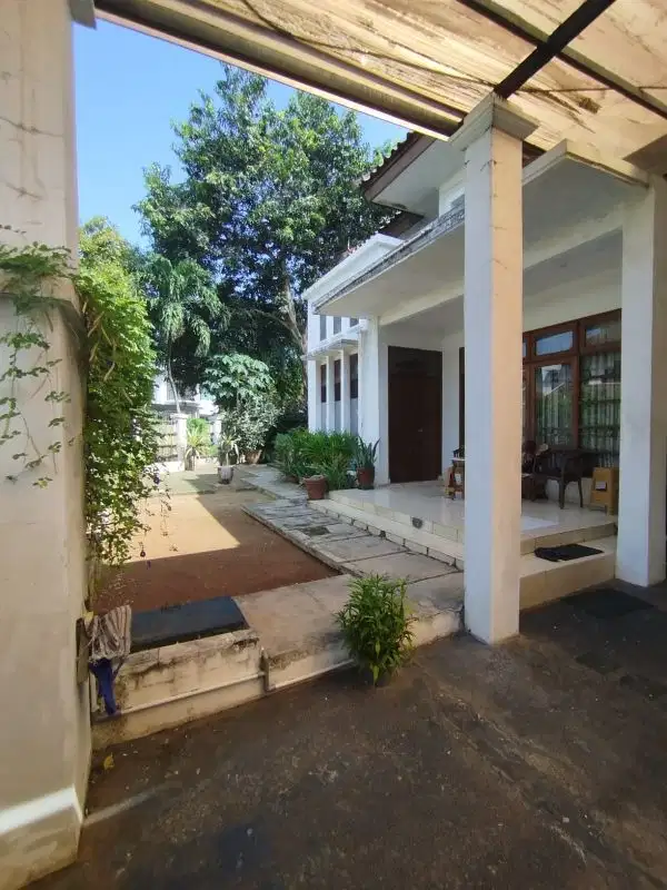 Dijual Rumah Bagus Siap Huni di Bintaro Sektor 9