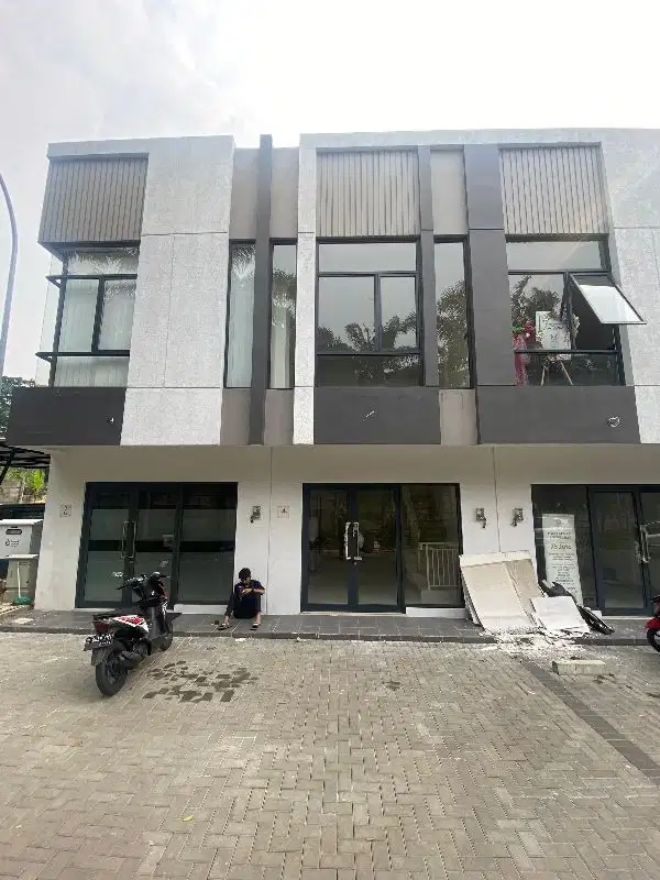 DIJUAL RUKO MURAH BSD 1 M AN SIAP PAKAI UNIT TERAKHIR