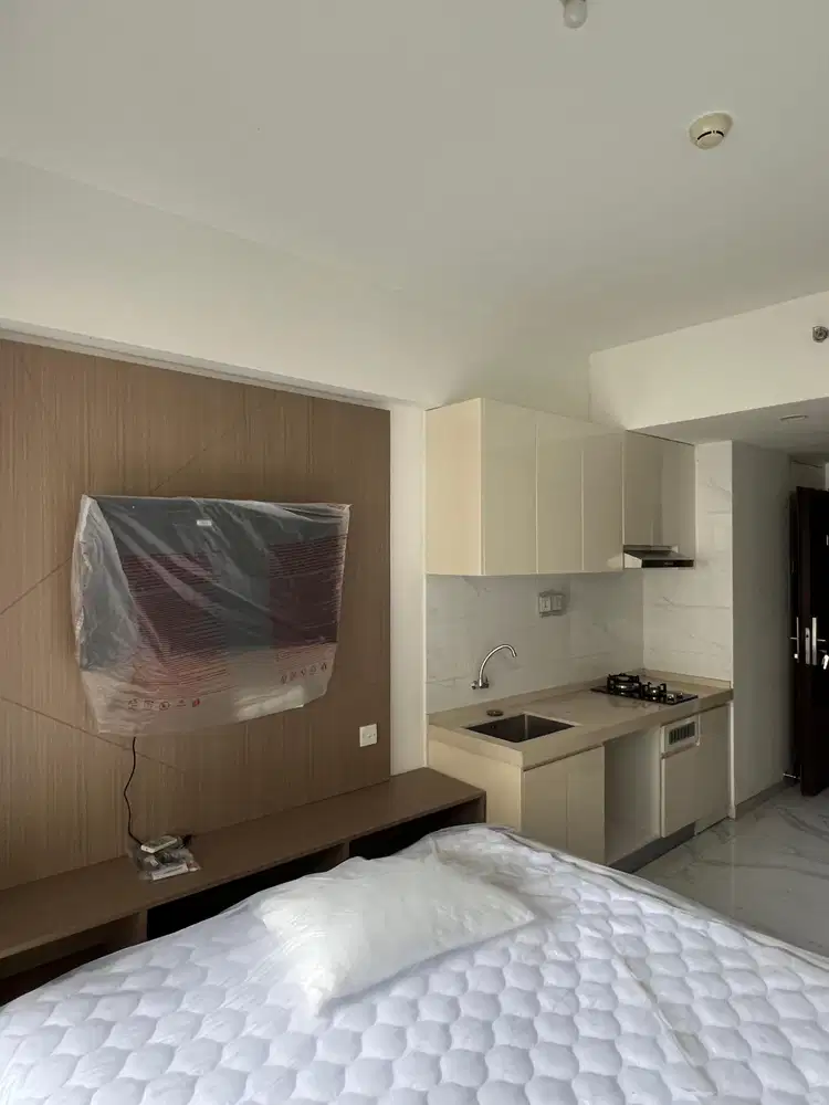 Sewa apartemen studio full furnish Skyhouse BSD City