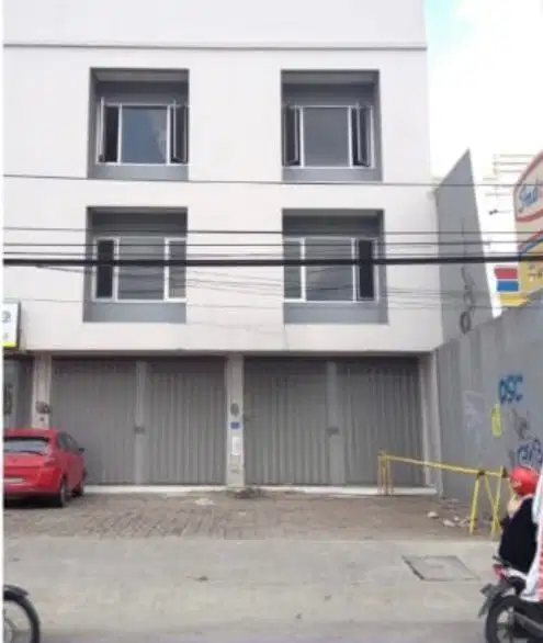 Raya menganti wiyung