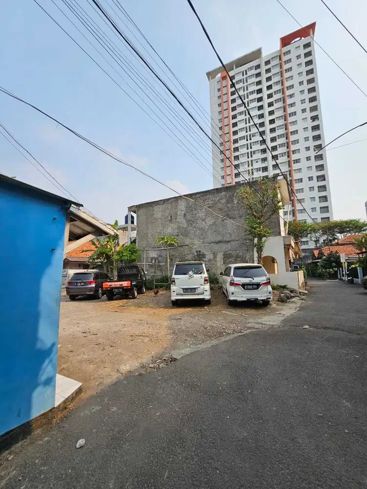 Dijual Tanah  Luas 400 m² Lokasi Strategis di dekat RS Fatmawati