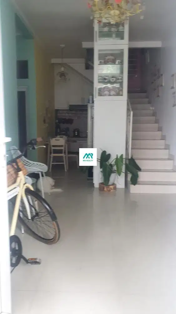 Jual BU Rumah Serpong Park 2 Lantai 84 Meter Full Furnish SHM TangSel