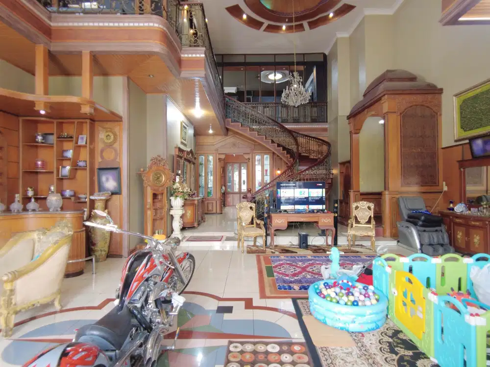 Villa di Jalan Amaliun ( Ismailiyah / Sutrisno )