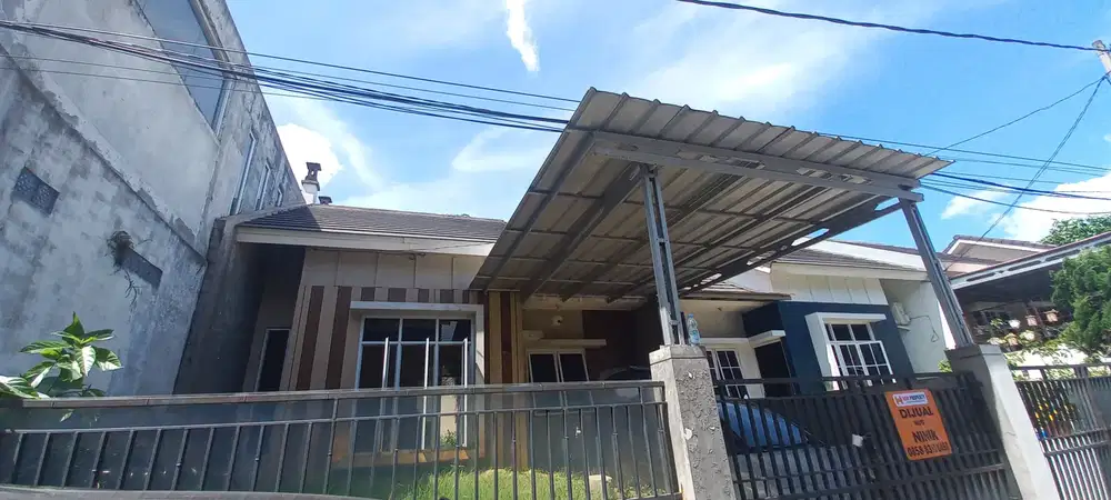 Dijual Rumah Murah Siap Huni Luas 112 m di Bukit Golf